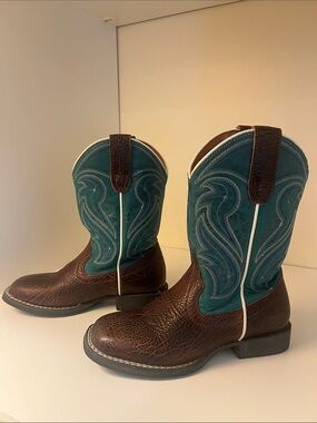 Kids Teal and Brown Western Pull-On Boots